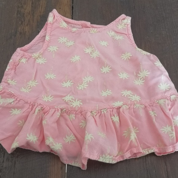 ⭐️5/$20 4pc 6mo baby girl clothing bundle top bathing suit - Picture 4 of 12
